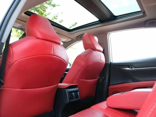 Белый Тойота Камри, объемом двигателя 3.5 л и пробегом 49 тыс. км за 12800 $, фото 16 на Automoto.ua