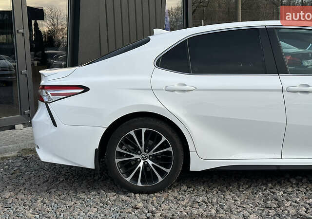 Білий Тойота Камрі, об'ємом двигуна 2.49 л та пробігом 112 тис. км за 21800 $, фото 10 на Automoto.ua