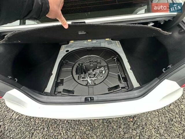 Белый Тойота Камри, объемом двигателя 2.49 л и пробегом 173 тыс. км за 20500 $, фото 33 на Automoto.ua