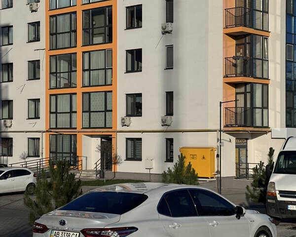 Білий Тойота Камрі, об'ємом двигуна 2.5 л та пробігом 64 тис. км за 29700 $, фото 3 на Automoto.ua