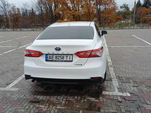 Белый Тойота Камри, объемом двигателя 2.5 л и пробегом 80 тыс. км за 23900 $, фото 3 на Automoto.ua