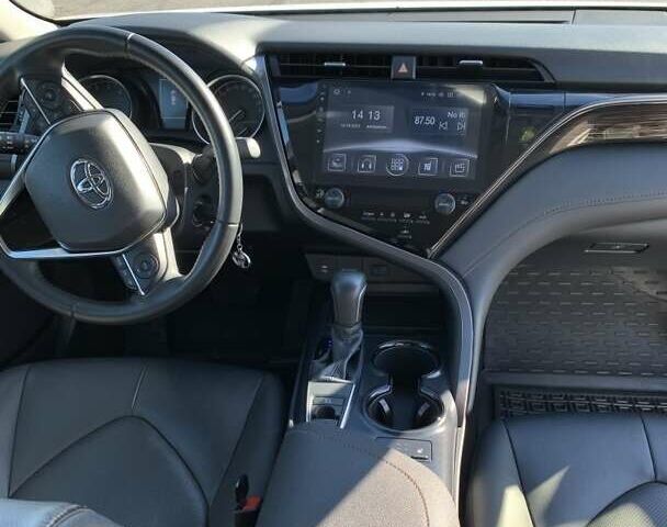 Белый Тойота Камри, объемом двигателя 2.5 л и пробегом 50 тыс. км за 28500 $, фото 10 на Automoto.ua