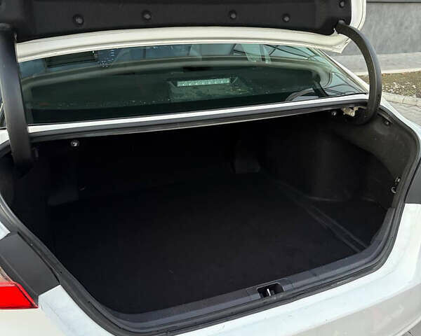 Білий Тойота Камрі, об'ємом двигуна 2.49 л та пробігом 58 тис. км за 20500 $, фото 25 на Automoto.ua