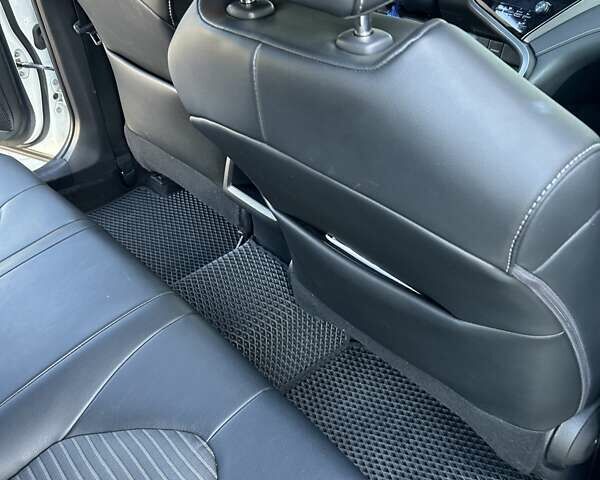 Белый Тойота Камри, объемом двигателя 2.49 л и пробегом 115 тыс. км за 21000 $, фото 34 на Automoto.ua