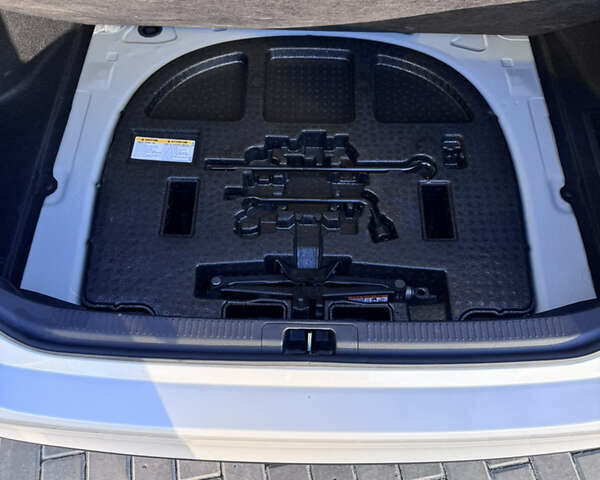 Білий Тойота Камрі, об'ємом двигуна 2.5 л та пробігом 64 тис. км за 29700 $, фото 9 на Automoto.ua