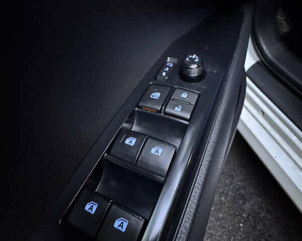 Білий Тойота Камрі, об'ємом двигуна 2.49 л та пробігом 82 тис. км за 27250 $, фото 15 на Automoto.ua