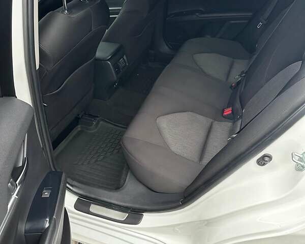 Белый Тойота Камри, объемом двигателя 2.49 л и пробегом 173 тыс. км за 20500 $, фото 19 на Automoto.ua