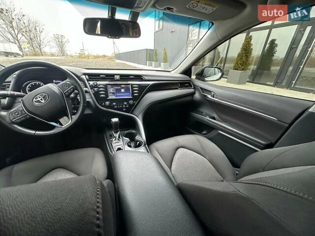 Белый Тойота Камри, объемом двигателя 2.49 л и пробегом 173 тыс. км за 20500 $, фото 27 на Automoto.ua