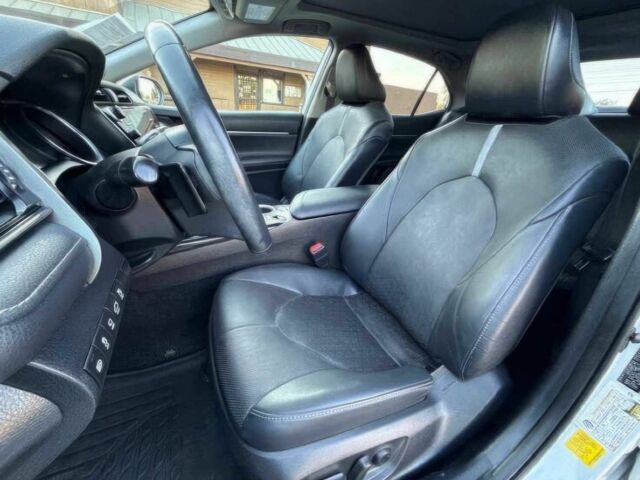 Белый Тойота Камри, объемом двигателя 2.5 л и пробегом 43 тыс. км за 8400 $, фото 6 на Automoto.ua