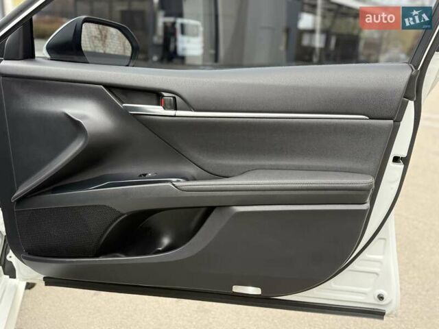 Белый Тойота Камри, объемом двигателя 2.49 л и пробегом 103 тыс. км за 26900 $, фото 20 на Automoto.ua