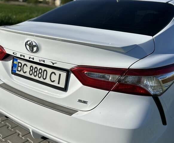 Белый Тойота Камри, объемом двигателя 2.49 л и пробегом 115 тыс. км за 21000 $, фото 21 на Automoto.ua