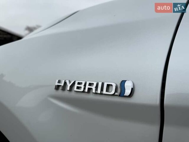 Белый Тойота Камри, объемом двигателя 2.49 л и пробегом 103 тыс. км за 26900 $, фото 12 на Automoto.ua