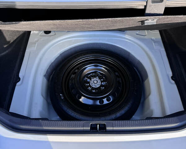 Білий Тойота Камрі, об'ємом двигуна 2.5 л та пробігом 64 тис. км за 29700 $, фото 10 на Automoto.ua