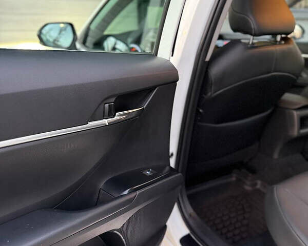 Білий Тойота Камрі, об'ємом двигуна 2.49 л та пробігом 58 тис. км за 20500 $, фото 29 на Automoto.ua