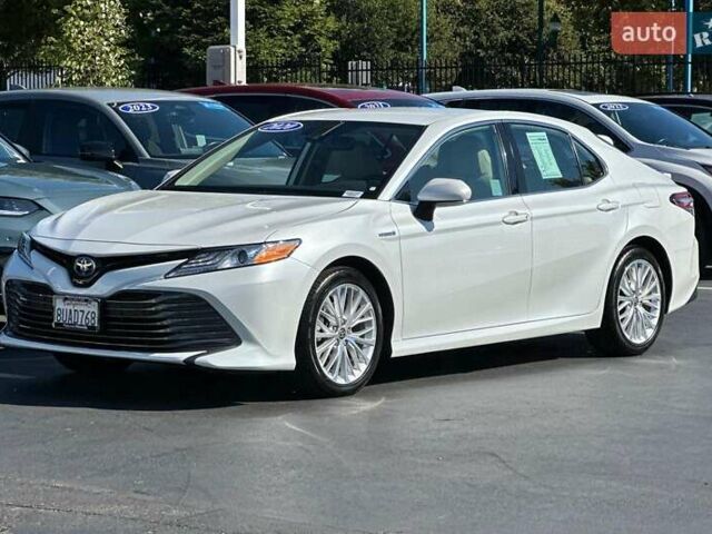 Белый Тойота Камри, объемом двигателя 2.49 л и пробегом 45 тыс. км за 8900 $, фото 6 на Automoto.ua