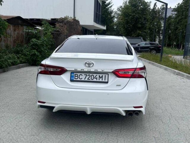 Белый Тойота Камри, объемом двигателя 2.5 л и пробегом 70 тыс. км за 22500 $, фото 5 на Automoto.ua