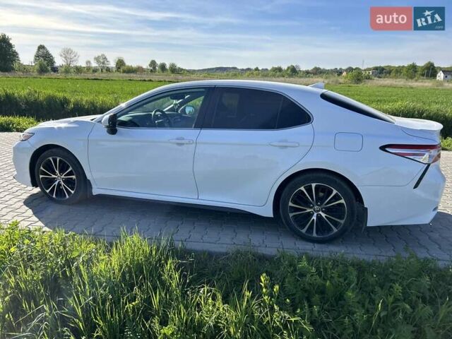 Белый Тойота Камри, объемом двигателя 2.49 л и пробегом 115 тыс. км за 21000 $, фото 15 на Automoto.ua