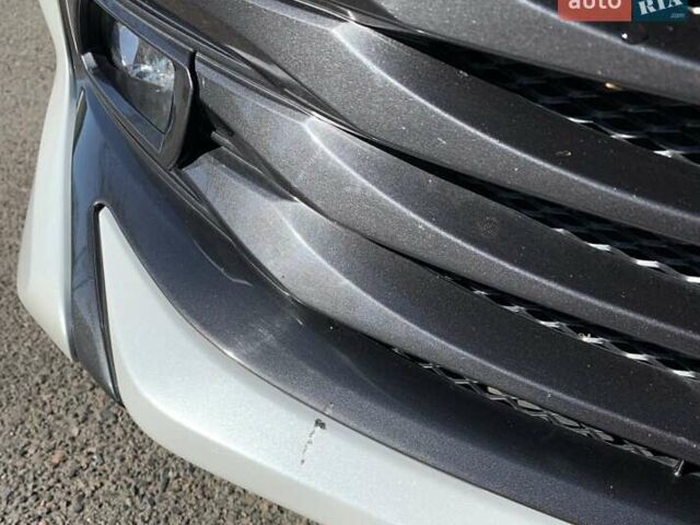 Белый Тойота Камри, объемом двигателя 2.5 л и пробегом 50 тыс. км за 28500 $, фото 23 на Automoto.ua