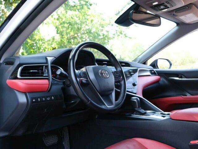 Белый Тойота Камри, объемом двигателя 3.5 л и пробегом 49 тыс. км за 12800 $, фото 11 на Automoto.ua