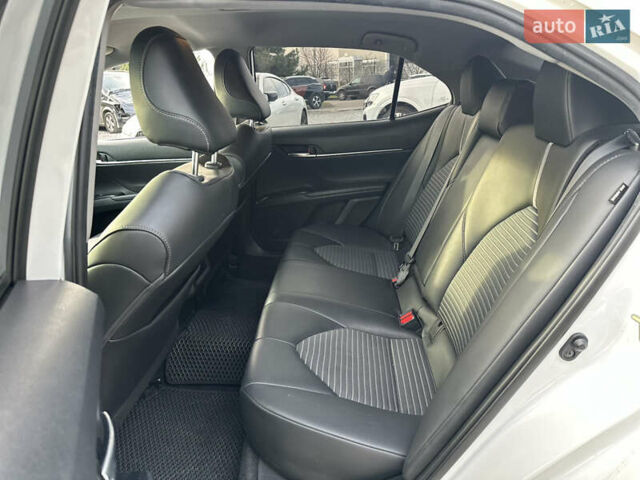 Білий Тойота Камрі, об'ємом двигуна 2.49 л та пробігом 112 тис. км за 21800 $, фото 22 на Automoto.ua