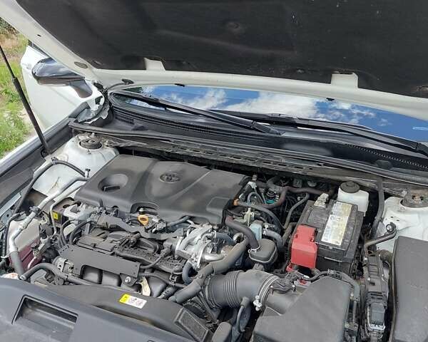 Белый Тойота Камри, объемом двигателя 2.49 л и пробегом 42 тыс. км за 25500 $, фото 28 на Automoto.ua