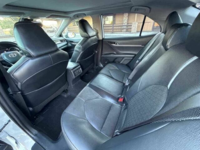 Белый Тойота Камри, объемом двигателя 2.5 л и пробегом 43 тыс. км за 8400 $, фото 8 на Automoto.ua