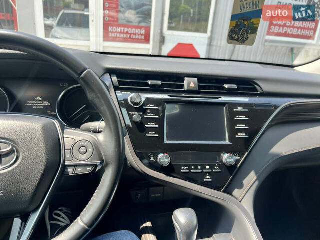 Белый Тойота Камри, объемом двигателя 2.49 л и пробегом 120 тыс. км за 28999 $, фото 12 на Automoto.ua
