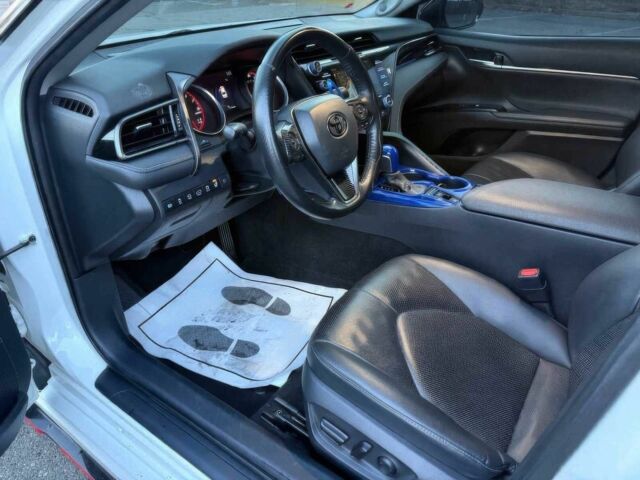 Белый Тойота Камри, объемом двигателя 2.5 л и пробегом 36 тыс. км за 7000 $, фото 9 на Automoto.ua