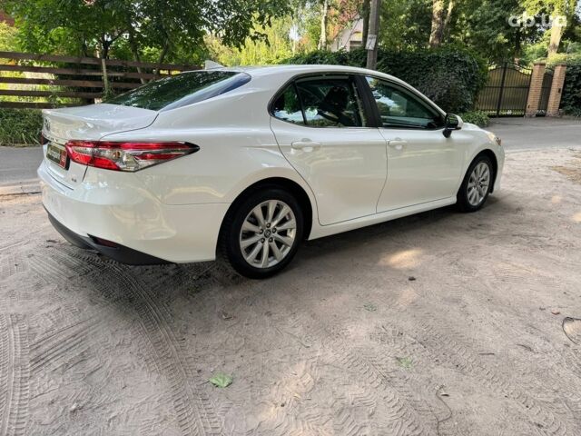 Білий Тойота Камрі, об'ємом двигуна 2.5 л та пробігом 71 тис. км за 21490 $, фото 4 на Automoto.ua