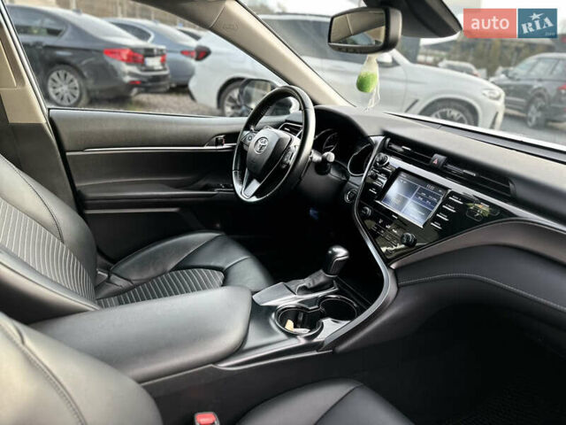 Білий Тойота Камрі, об'ємом двигуна 2.49 л та пробігом 112 тис. км за 21800 $, фото 13 на Automoto.ua