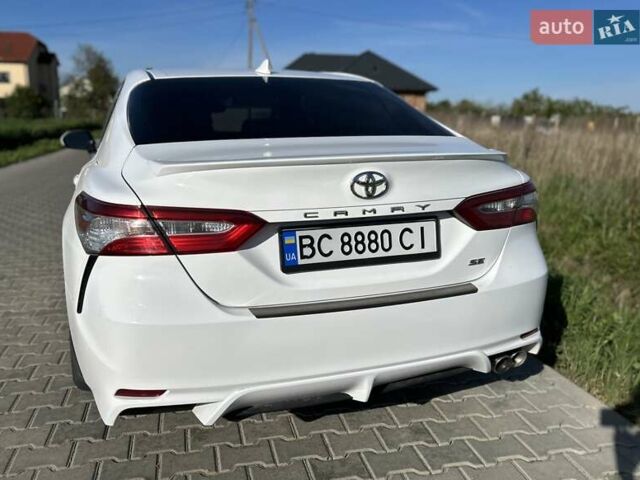 Белый Тойота Камри, объемом двигателя 2.49 л и пробегом 115 тыс. км за 21000 $, фото 20 на Automoto.ua