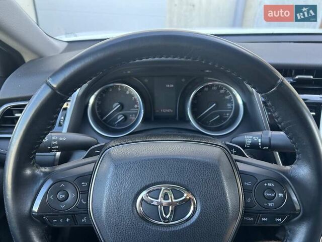 Белый Тойота Камри, объемом двигателя 2.49 л и пробегом 115 тыс. км за 21000 $, фото 29 на Automoto.ua