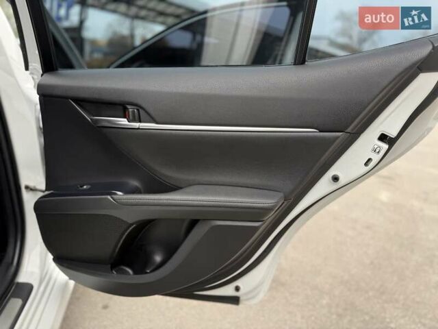 Белый Тойота Камри, объемом двигателя 2.49 л и пробегом 103 тыс. км за 26900 $, фото 32 на Automoto.ua