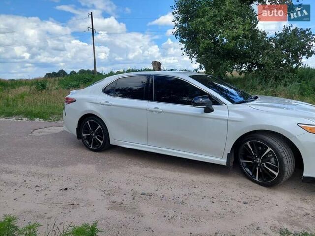 Белый Тойота Камри, объемом двигателя 2.49 л и пробегом 42 тыс. км за 25500 $, фото 13 на Automoto.ua