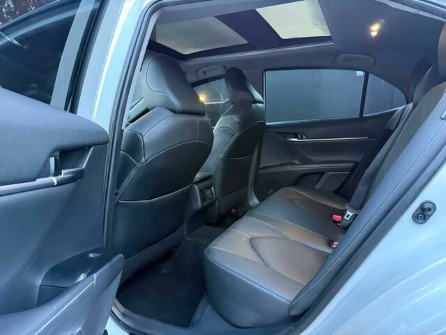 Белый Тойота Камри, объемом двигателя 2.5 л и пробегом 36 тыс. км за 7000 $, фото 11 на Automoto.ua