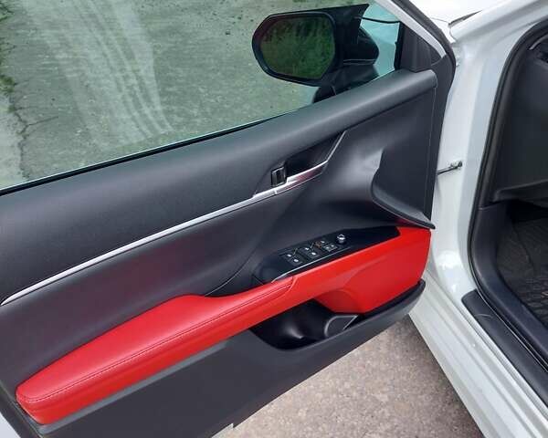 Белый Тойота Камри, объемом двигателя 2.49 л и пробегом 42 тыс. км за 25500 $, фото 25 на Automoto.ua