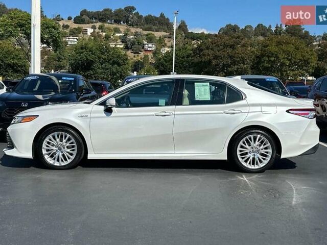 Белый Тойота Камри, объемом двигателя 2.49 л и пробегом 45 тыс. км за 8900 $, фото 5 на Automoto.ua