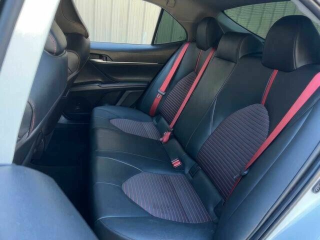 Белый Тойота Камри, объемом двигателя 3.5 л и пробегом 39 тыс. км за 8600 $, фото 9 на Automoto.ua