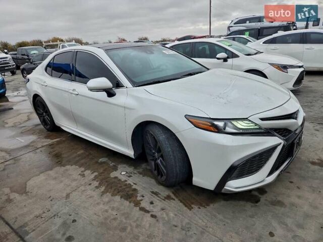 Белый Тойота Камри, объемом двигателя 0 л и пробегом 123 тыс. км за 5700 $, фото 3 на Automoto.ua