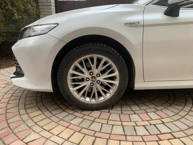 Белый Тойота Камри, объемом двигателя 2.5 л и пробегом 49 тыс. км за 31500 $, фото 2 на Automoto.ua