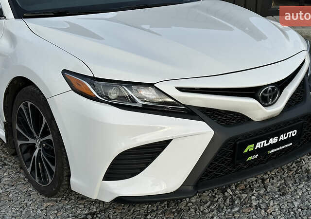 Білий Тойота Камрі, об'ємом двигуна 2.49 л та пробігом 112 тис. км за 21800 $, фото 7 на Automoto.ua