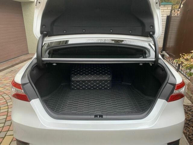 Белый Тойота Камри, объемом двигателя 2.5 л и пробегом 49 тыс. км за 31500 $, фото 5 на Automoto.ua