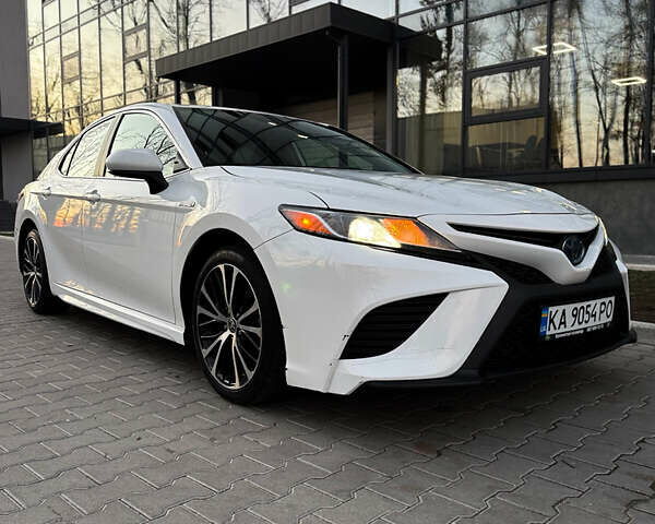 Білий Тойота Камрі, об'ємом двигуна 2.49 л та пробігом 58 тис. км за 20500 $, фото 8 на Automoto.ua