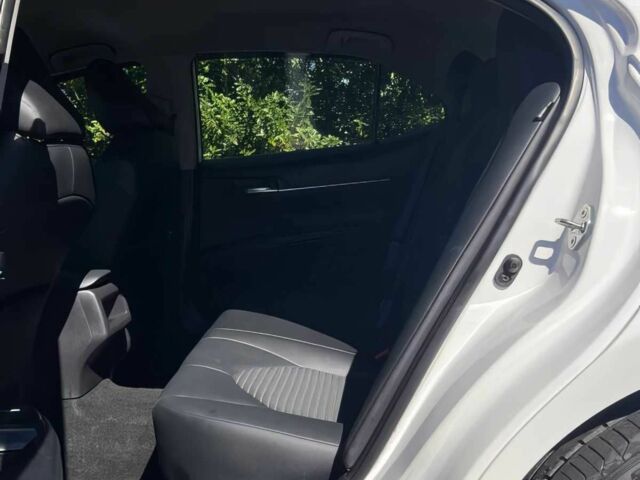 Тойота Камри 2020 в Кропивницком (Кировограде) на Automoto.ua Белый Тойота Камри, объемом двигателя 2.5 л и пробегом 37 тыс. км за 6400 $, фото 10 на Automoto.ua