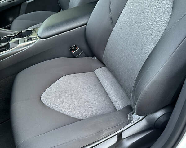 Білий Тойота Камрі, об'ємом двигуна 2.49 л та пробігом 72 тис. км за 26300 $, фото 25 на Automoto.ua