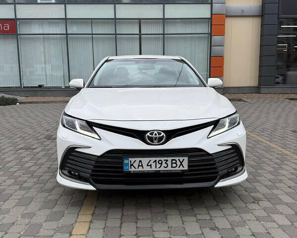 Тойота Камри 2021 в Хмельницком на Automoto.ua Белый Тойота Камри, объемом двигателя 2.49 л и пробегом 68 тыс. км за 22900 $, фото 1 на Automoto.ua