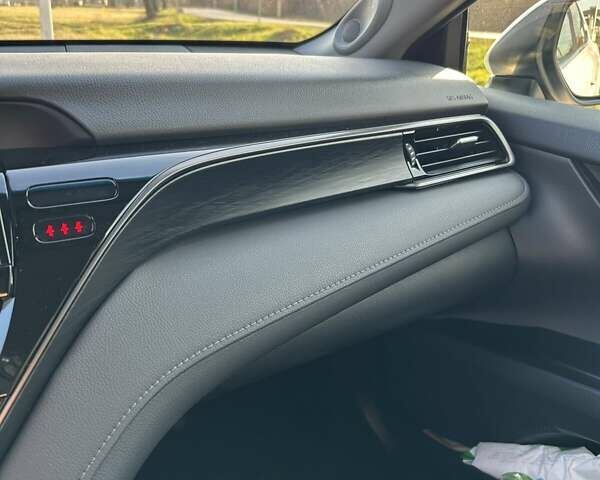 Белый Тойота Камри, объемом двигателя 2.49 л и пробегом 15 тыс. км за 37000 $, фото 11 на Automoto.ua