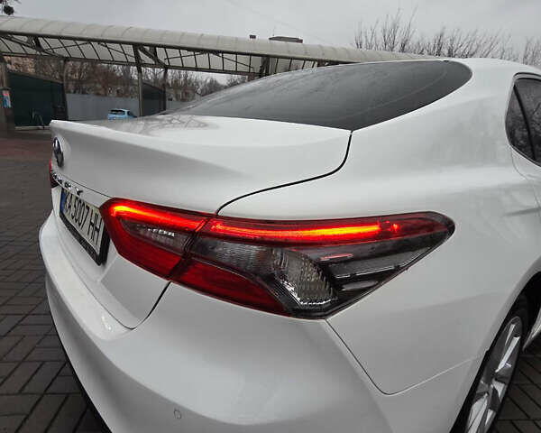 Белый Тойота Камри, объемом двигателя 2.49 л и пробегом 93 тыс. км за 26555 $, фото 17 на Automoto.ua