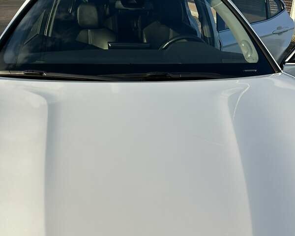 Белый Тойота Камри, объемом двигателя 2.49 л и пробегом 15 тыс. км за 37000 $, фото 17 на Automoto.ua