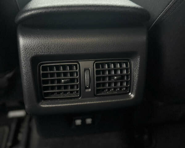 Белый Тойота Камри, объемом двигателя 2.49 л и пробегом 93 тыс. км за 26555 $, фото 44 на Automoto.ua